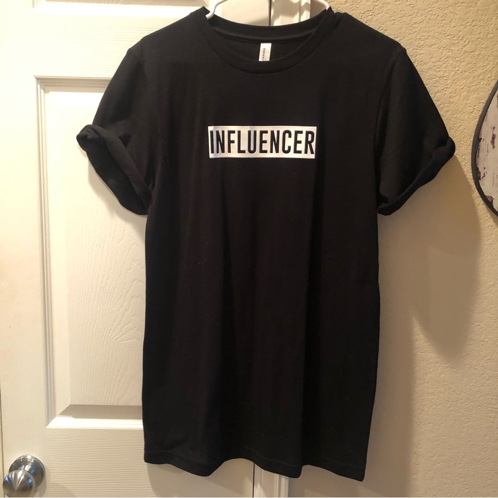 BELLA CANVAS Tee